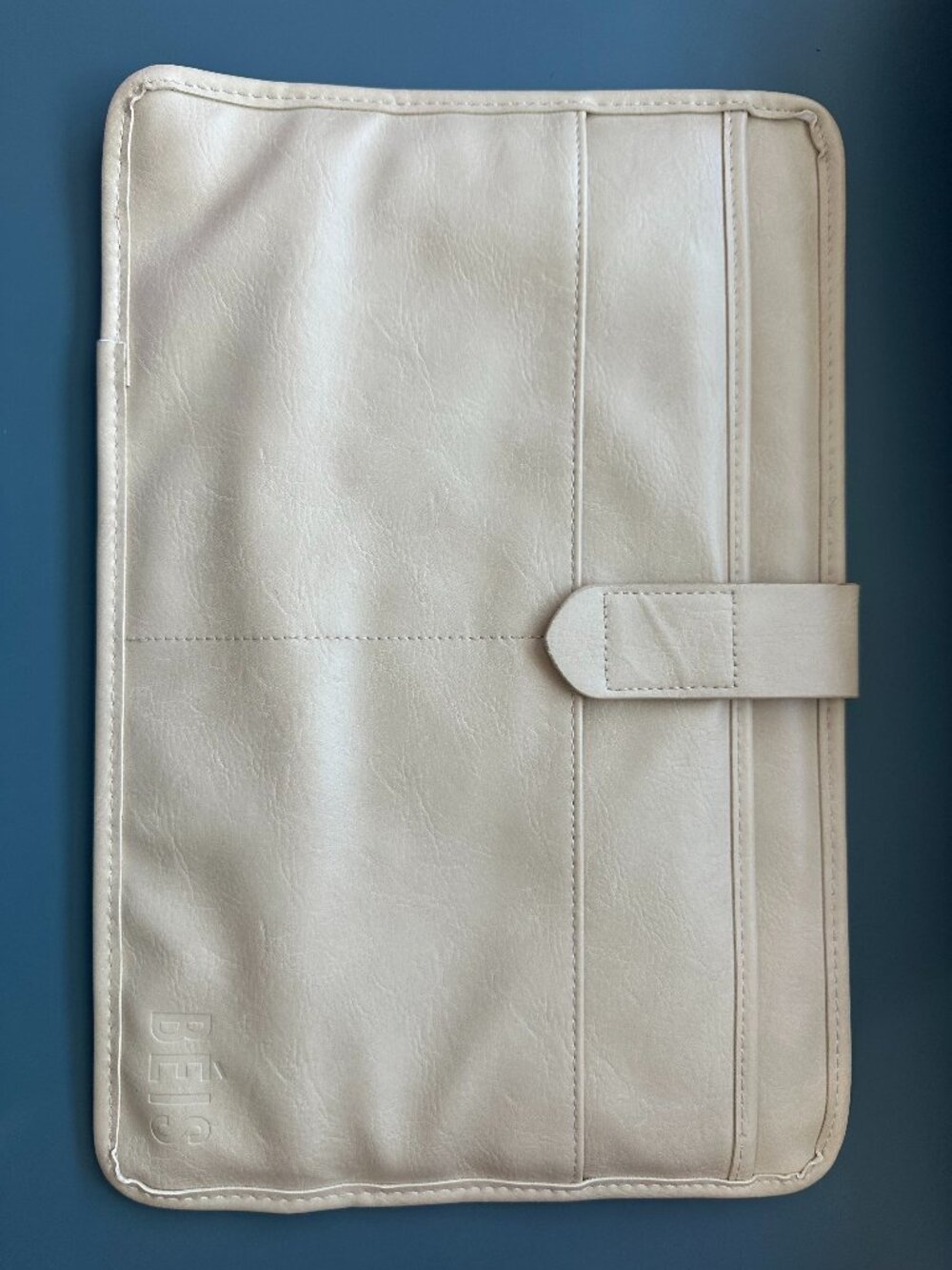 BEIS Laptop Sleeve w/ Pockets Beige